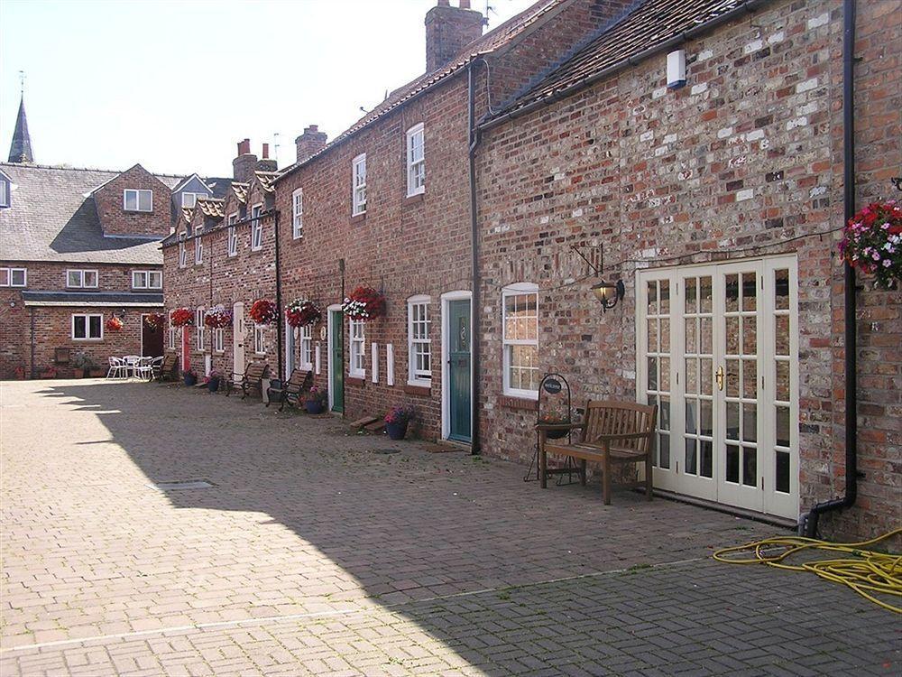 Orillia House B&B & Holiday Cottages Stockton-on-the-Forest ภายนอก รูปภาพ
